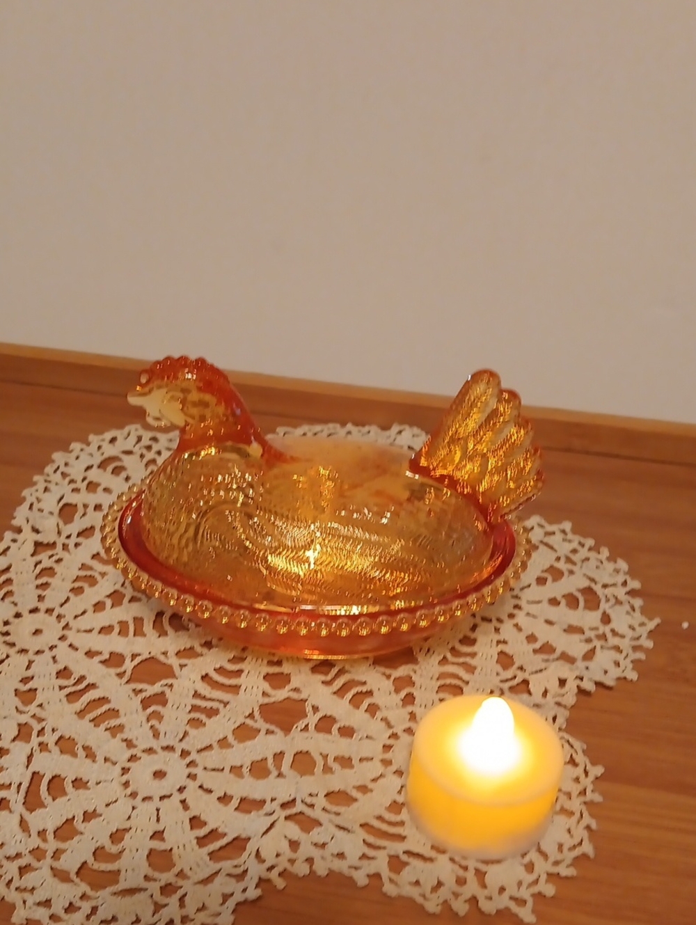 Vintage Inspired Honey Amber Plastic Hen on Nest Dish 4.5 Inches Long